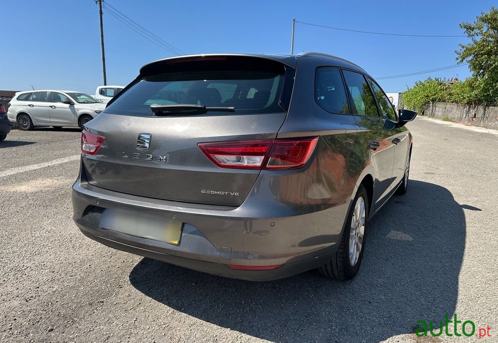 2015' SEAT Leon St photo #5