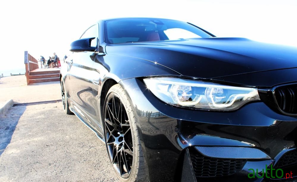 2017' BMW Série 4 Coupe Competition photo #3