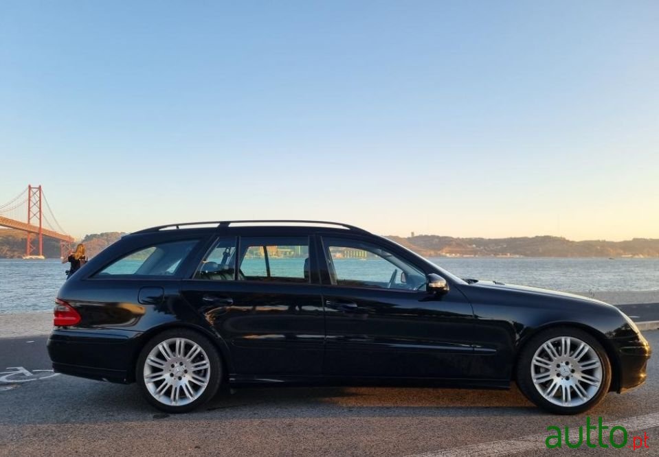 2007' Mercedes-Benz E-320 photo #6