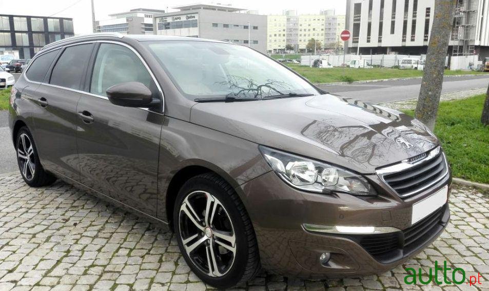 2014' Peugeot 308 Sw photo #2