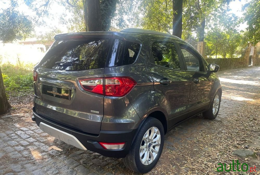 2017' Ford EcoSport photo #6