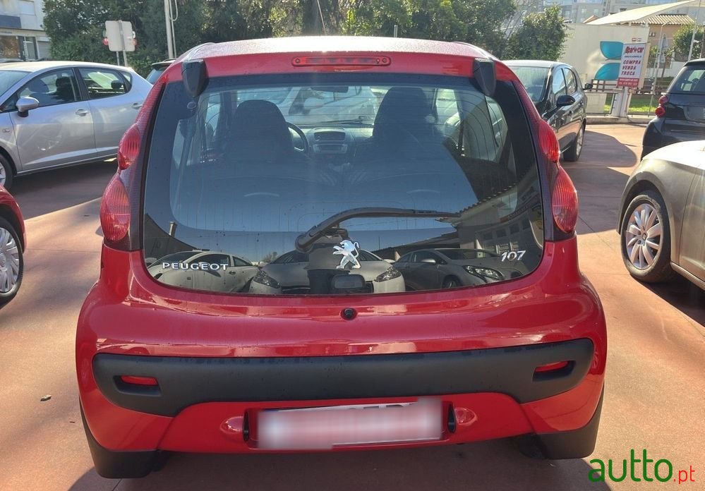 2013' Peugeot 107 1.0 Active photo #5