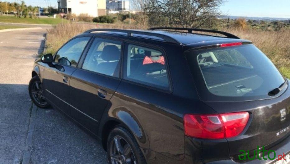 2012' SEAT Exeo Style photo #1