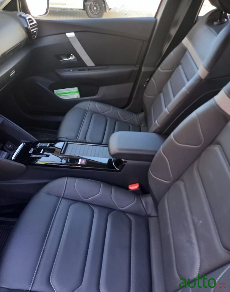 2023' Citroen C4-X photo #5