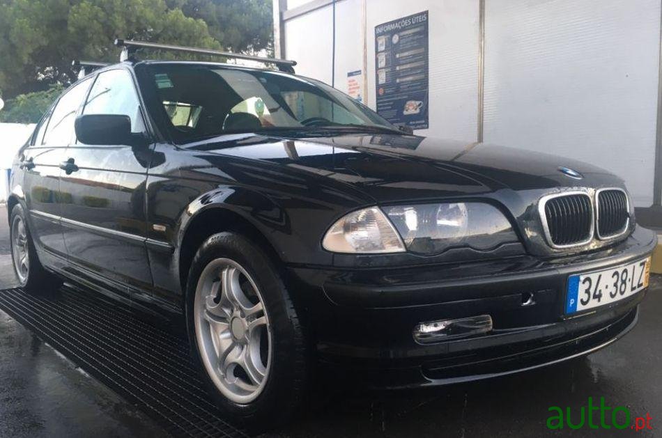 1998' BMW 320 Nacional photo #1