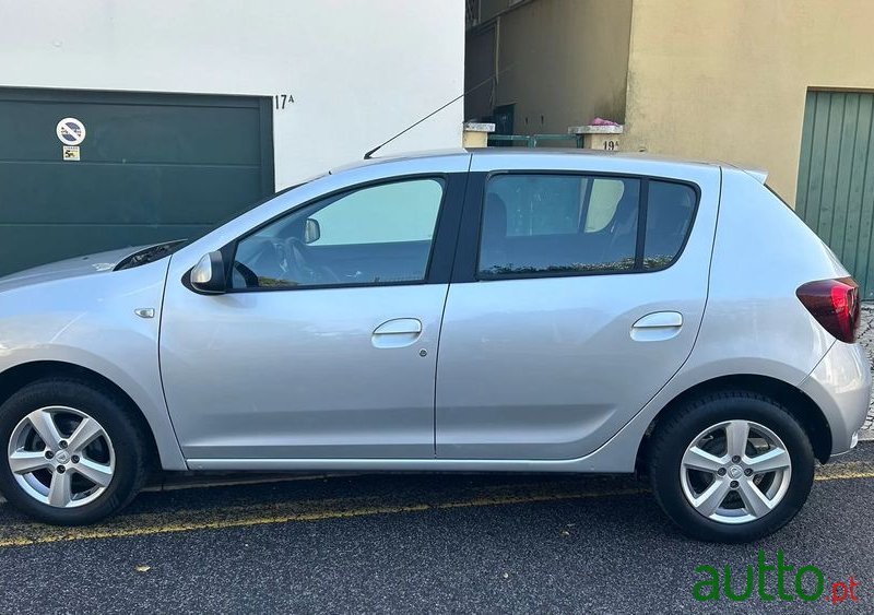 2017' Dacia Sandero Comfort photo #1