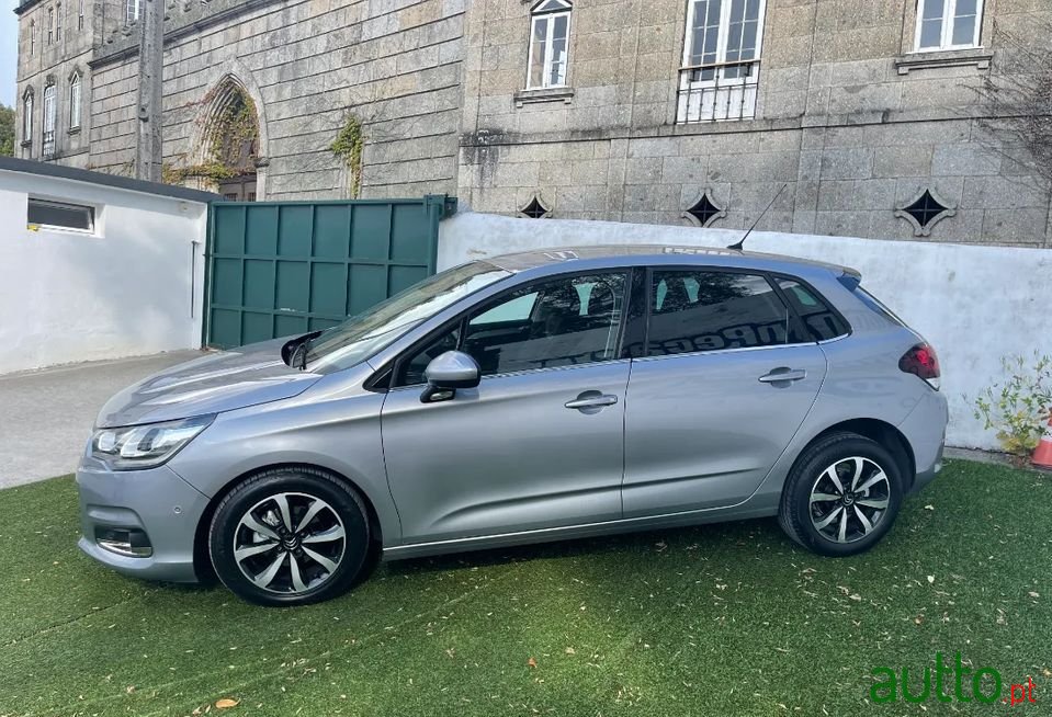 2018' Citroen C4 photo #6