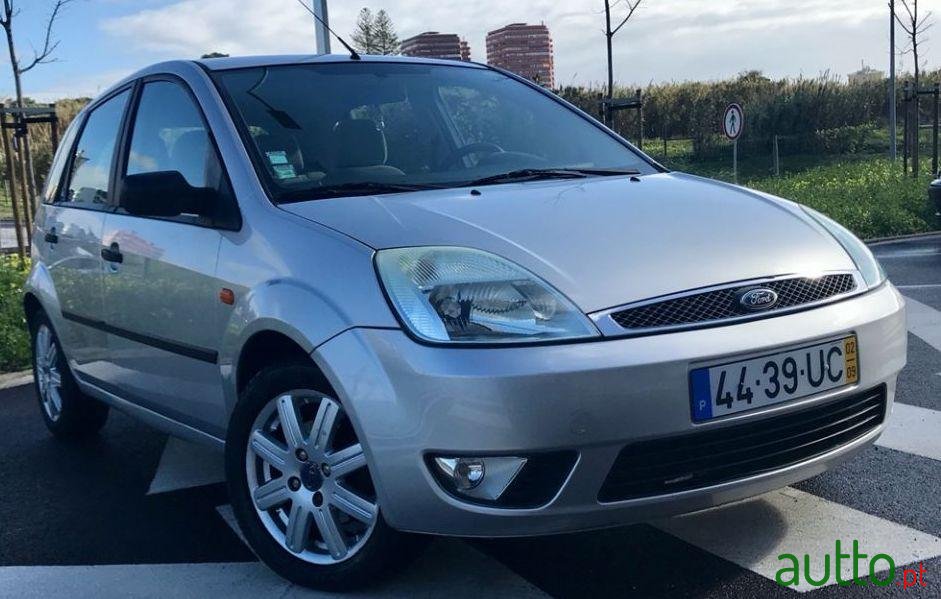 2002' Ford Fiesta 1.4 Guia photo #3