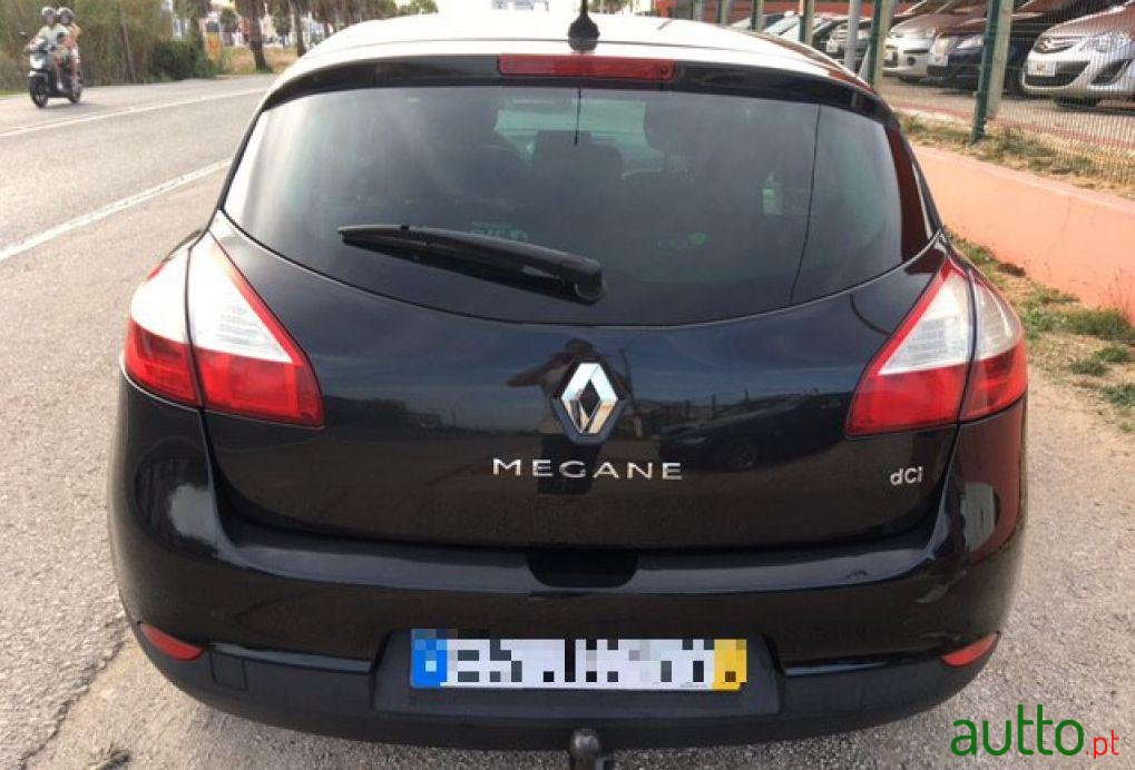 2010' Renault Megane 1.5 dCi Luxe photo #3