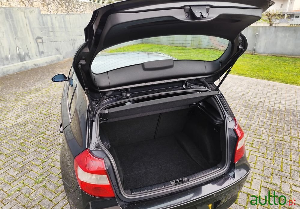 2006' BMW Série 1 D photo #5