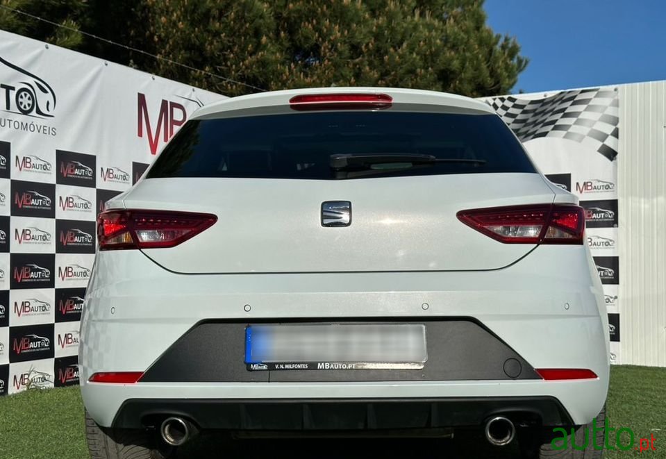 2015' SEAT Leon photo #5