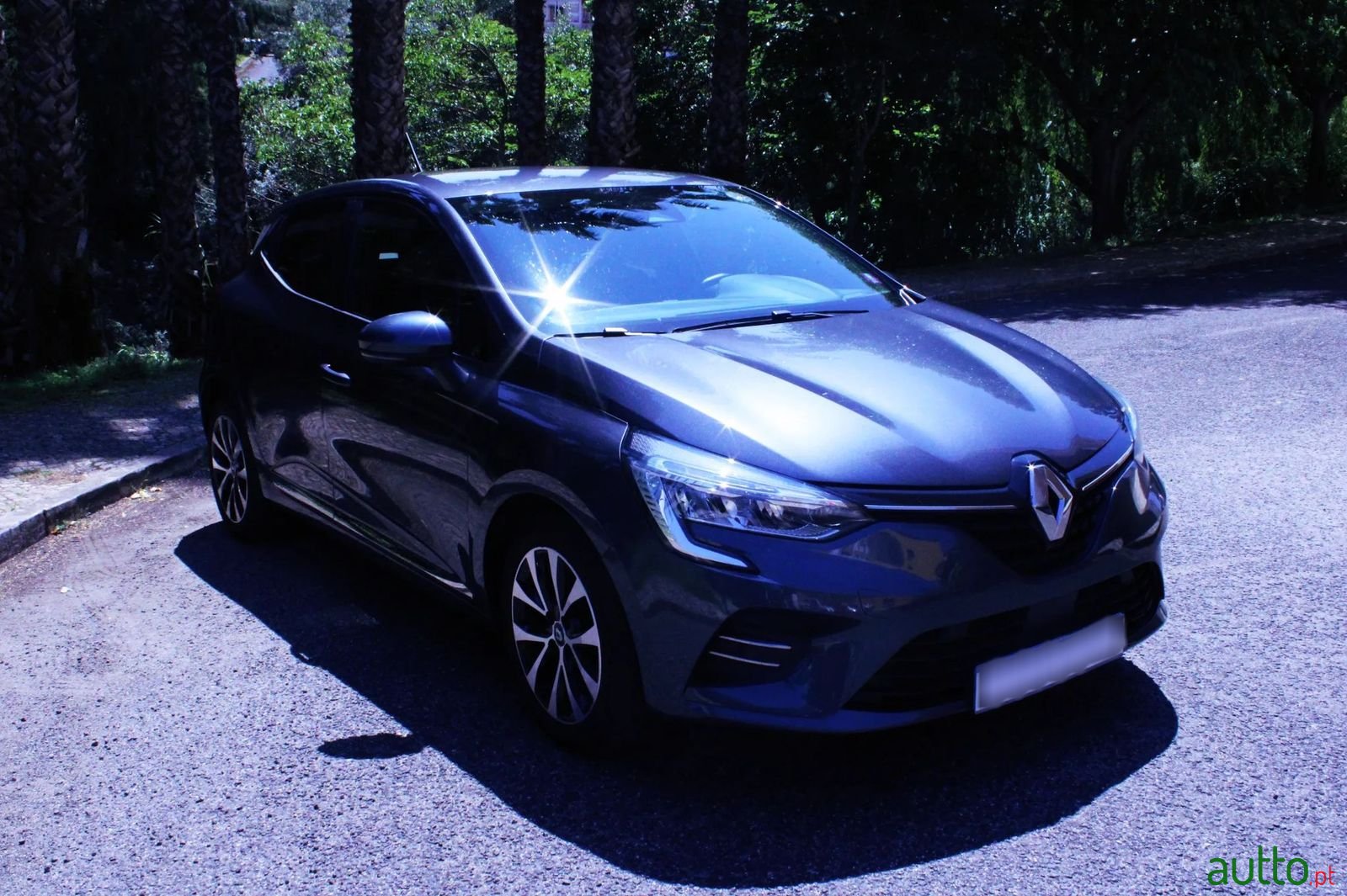 2020' Renault Clio photo #5