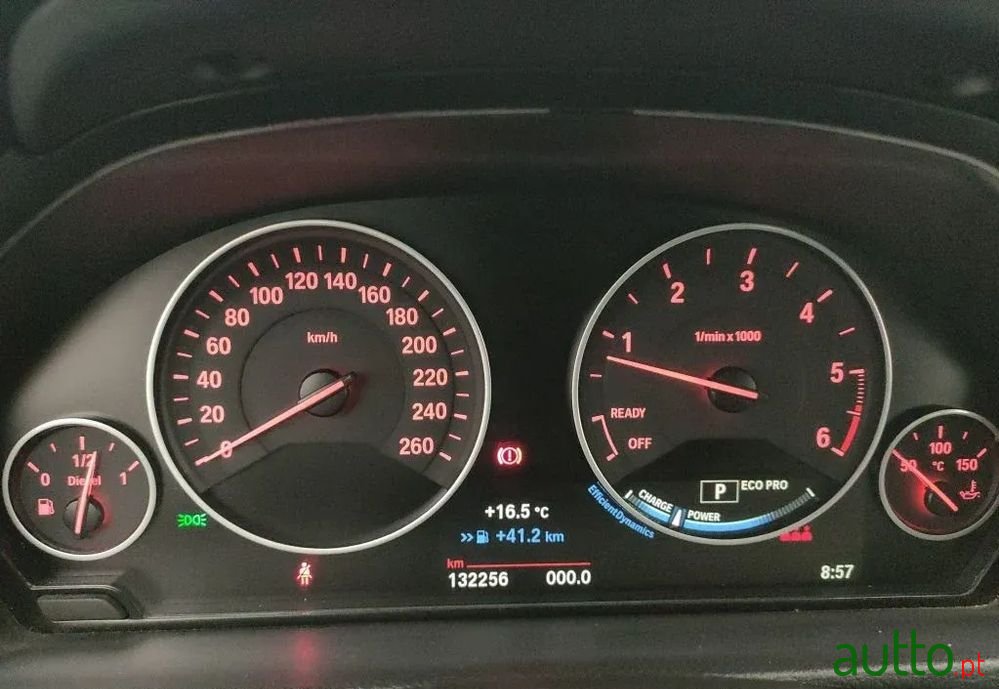 2016' BMW 320 photo #6