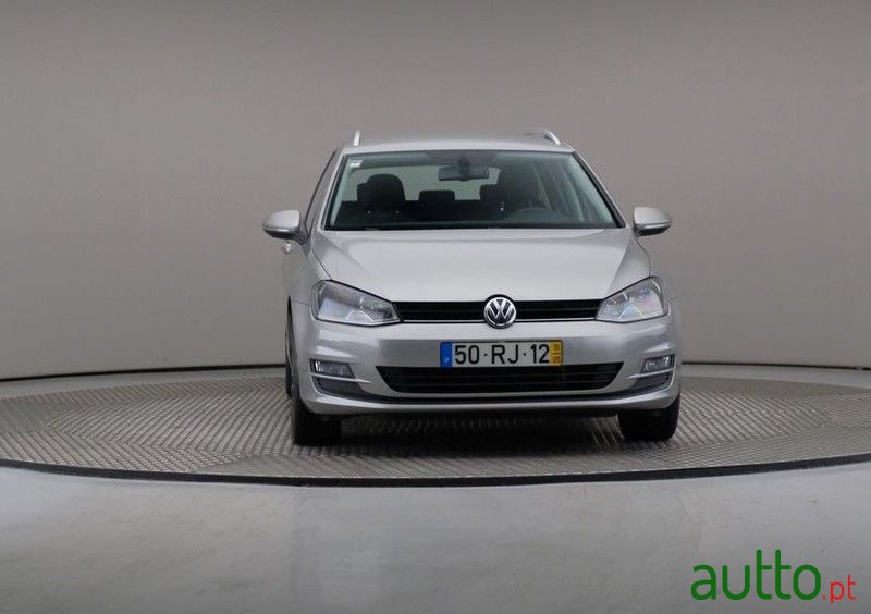 2016' Volkswagen Golf Variant photo #2