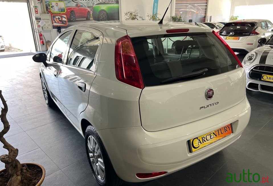 2017' Fiat Punto photo #3