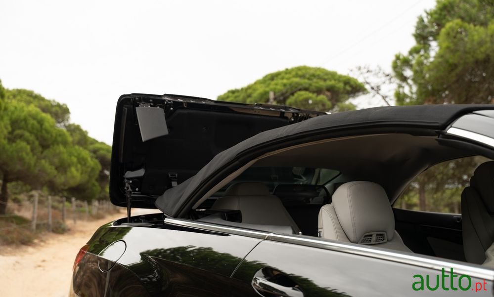 2013' Mercedes-Benz Classe E photo #3