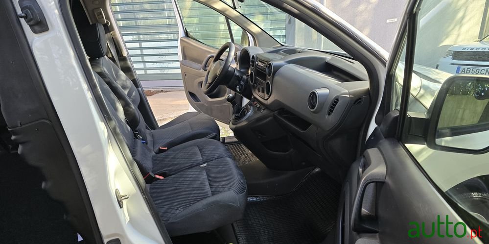 2008' Peugeot Partner 1.6 Hdi Confort photo #6