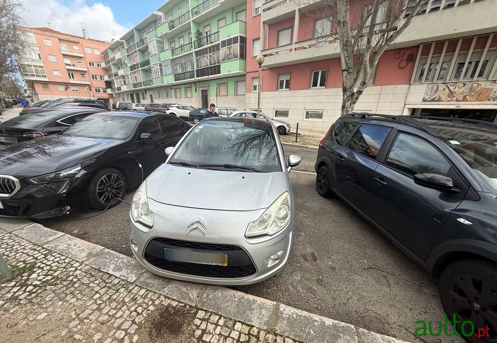 2011' Citroen C3 photo #1