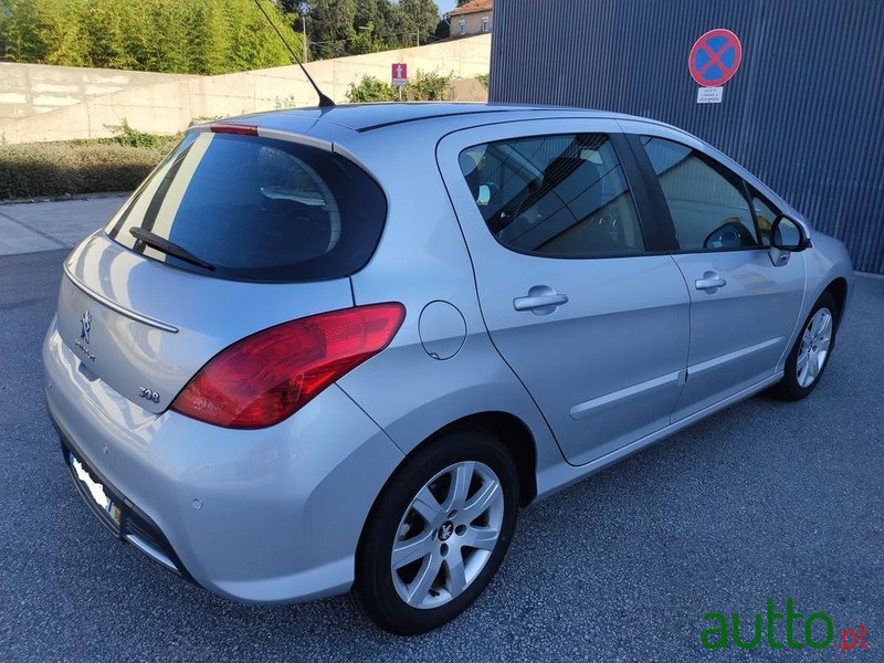 2011' Peugeot 308 1.6 Hdi Active photo #4