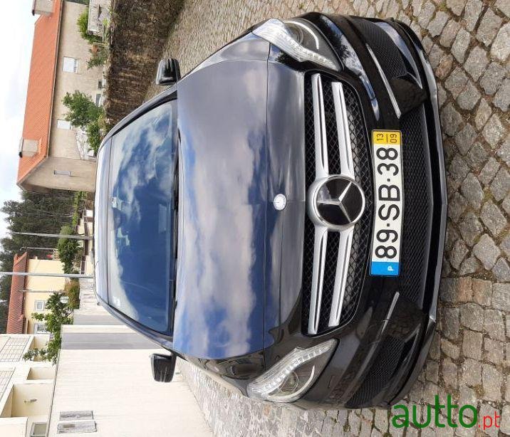 2013' Mercedes-Benz A-180 photo #1