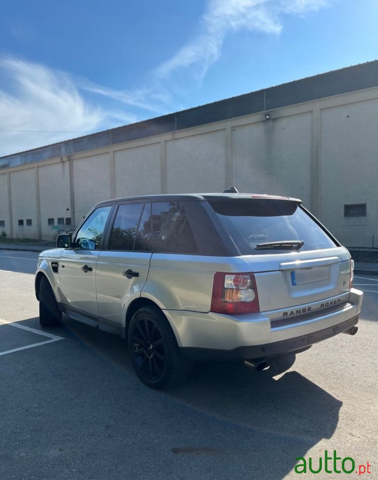 2009' Land Rover Range Rover Sport photo #3