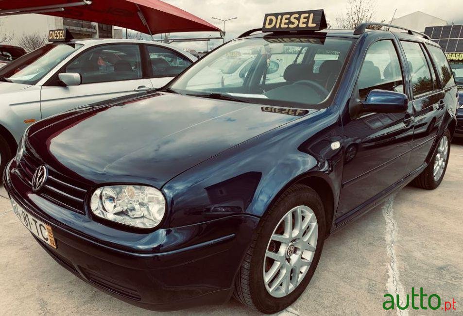 2002' Volkswagen Golf Variant photo #1