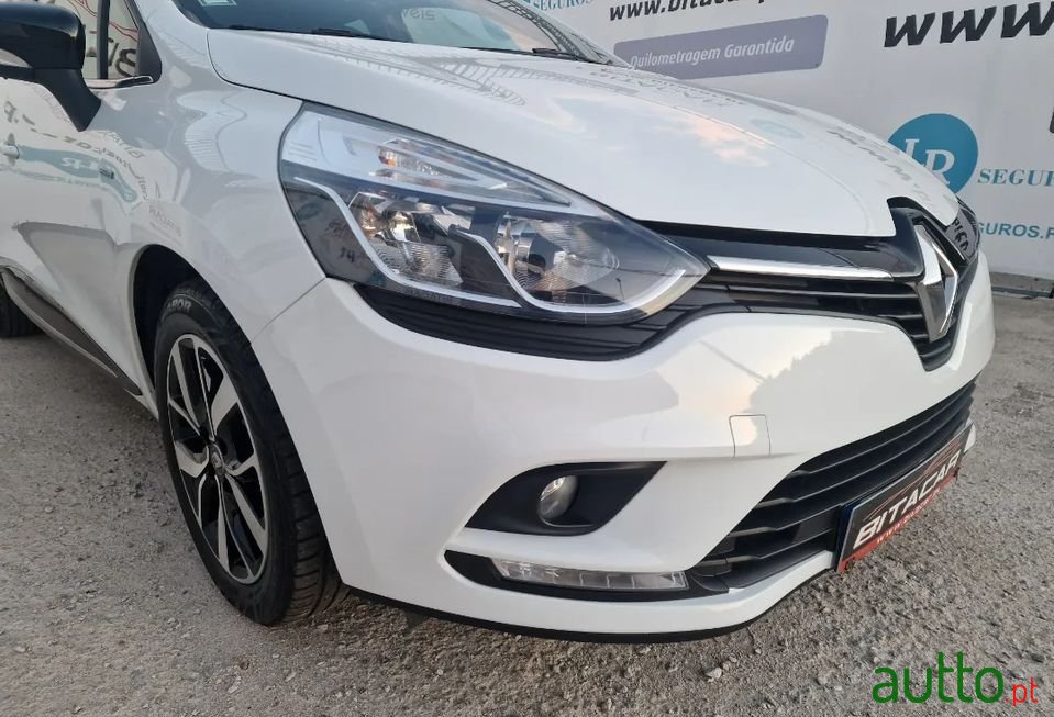 2019' Renault Clio photo #3
