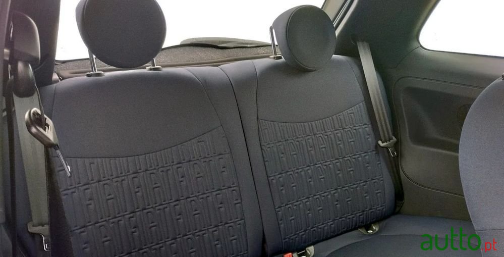 2022' Fiat 500 1.0 Hybrid Club photo #3