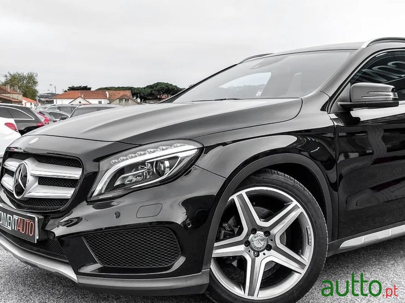 2014' Mercedes-Benz Gla-220 photo #2