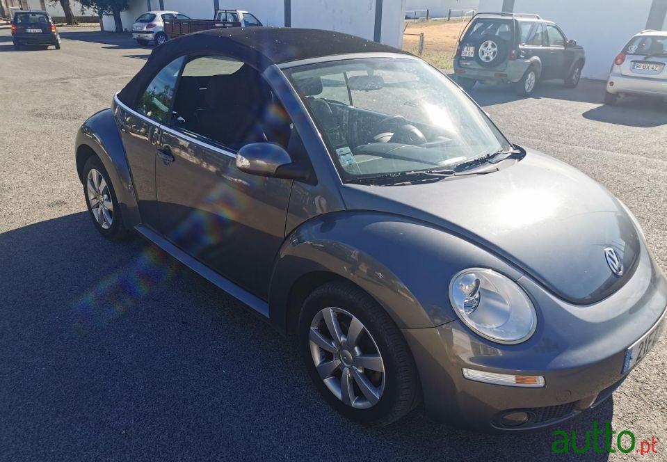 2007' Volkswagen New-Beetle photo #2