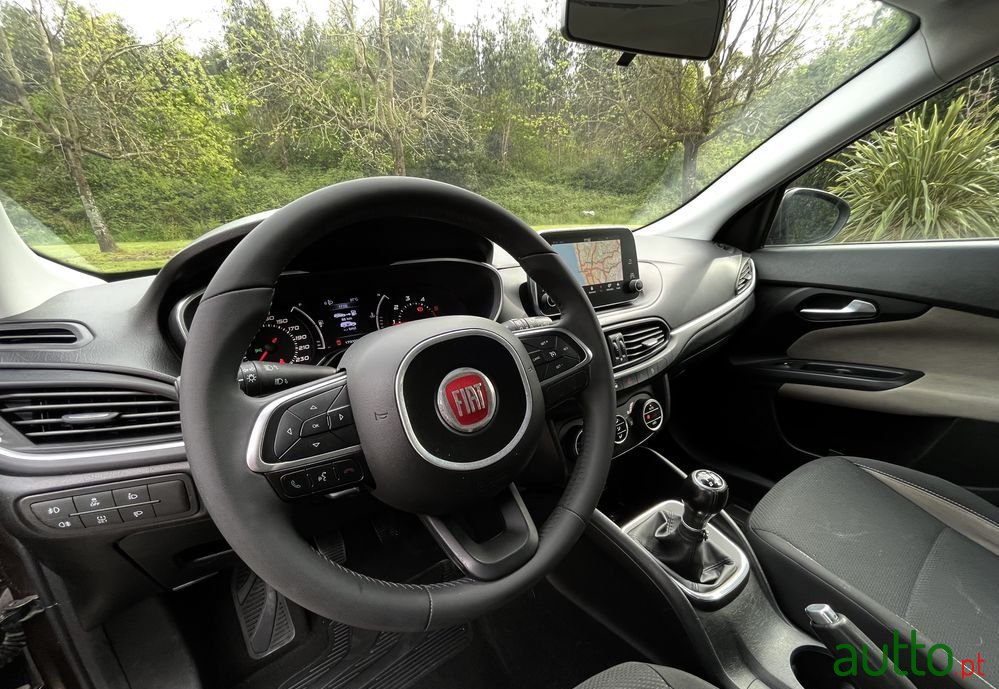 2018' Fiat Tipo Station Wagon photo #5