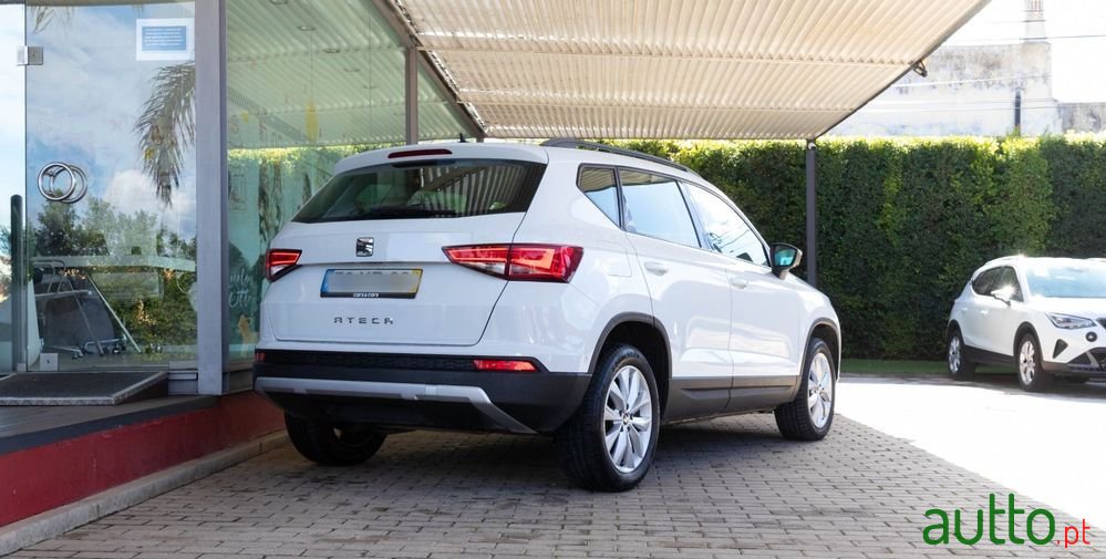 2019' SEAT Ateca 1.6 Tdi Style photo #4