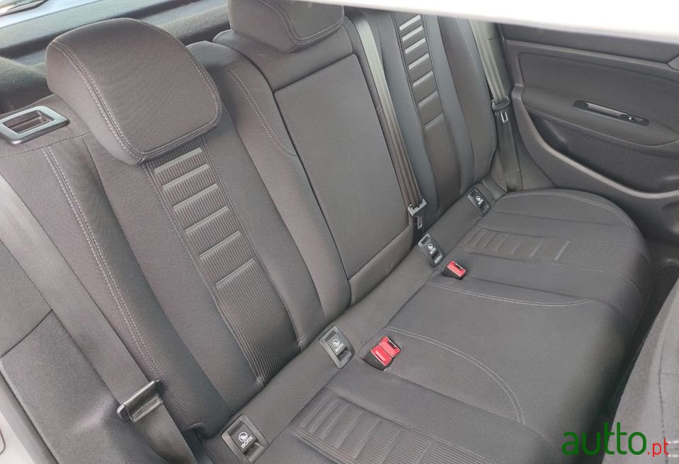 2014' Peugeot 308 photo #4