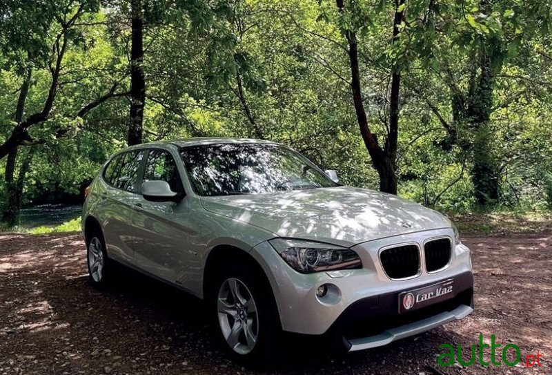 2011' BMW X1 photo #5