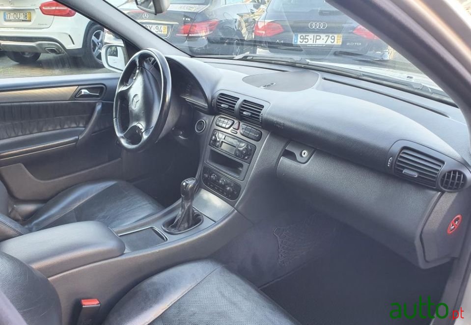 2003' Mercedes-Benz C-180 photo #5