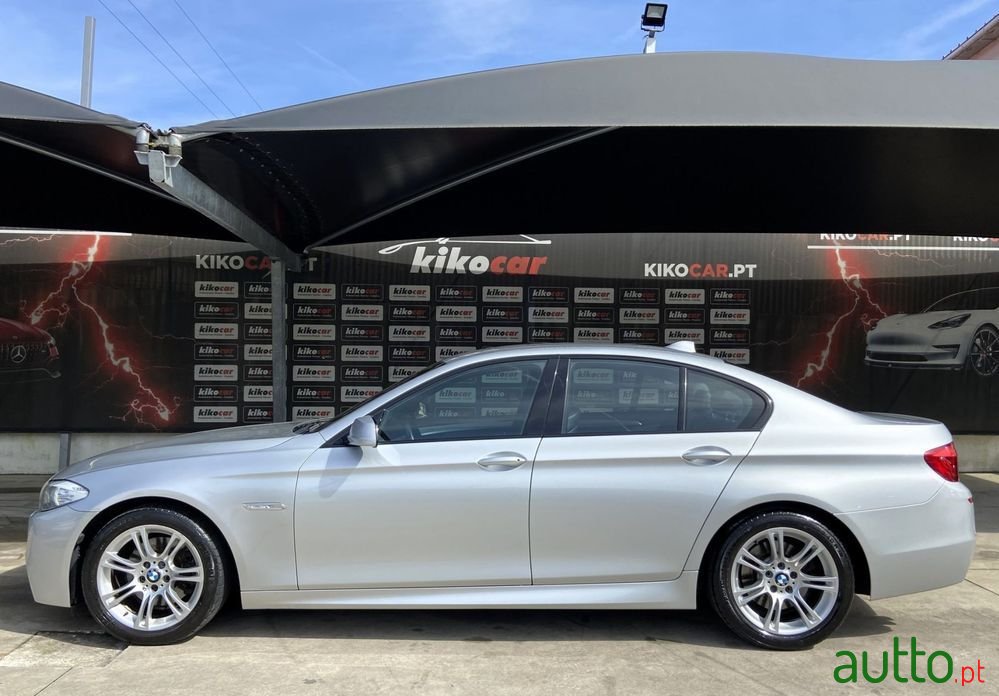 2013' BMW 520 D Pack M Auto photo #4