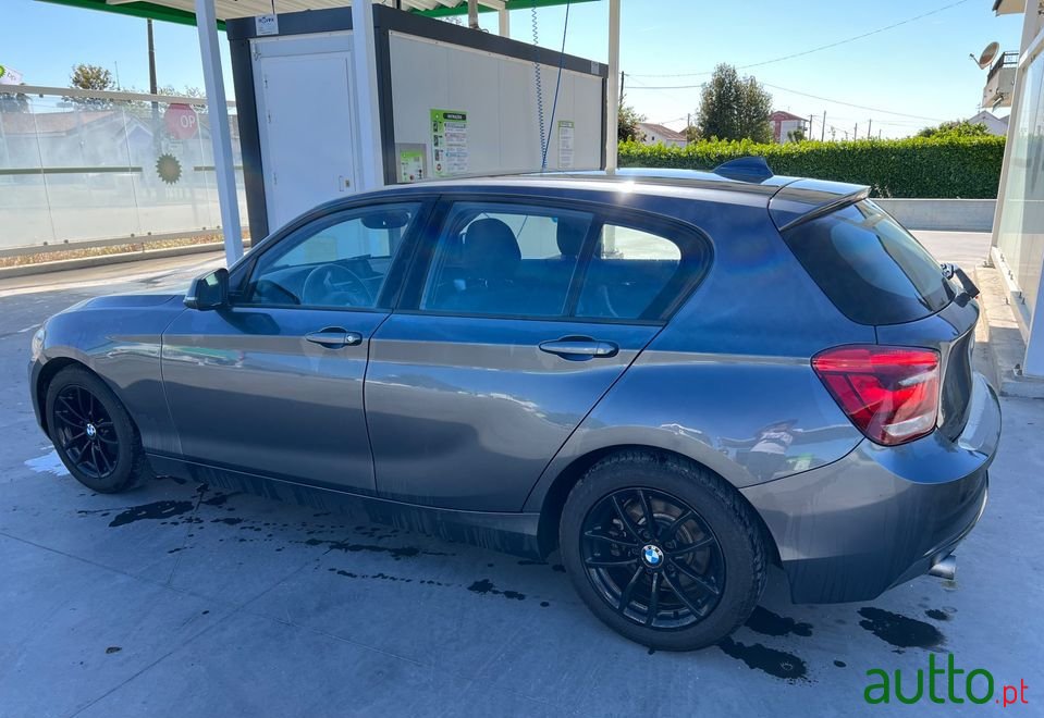 2012' BMW 116 photo #5