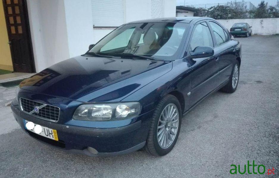 2002' Volvo S60 D5 photo #1
