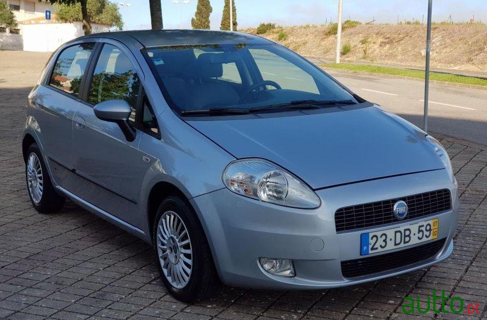 2007' Fiat Grande Punto photo #2