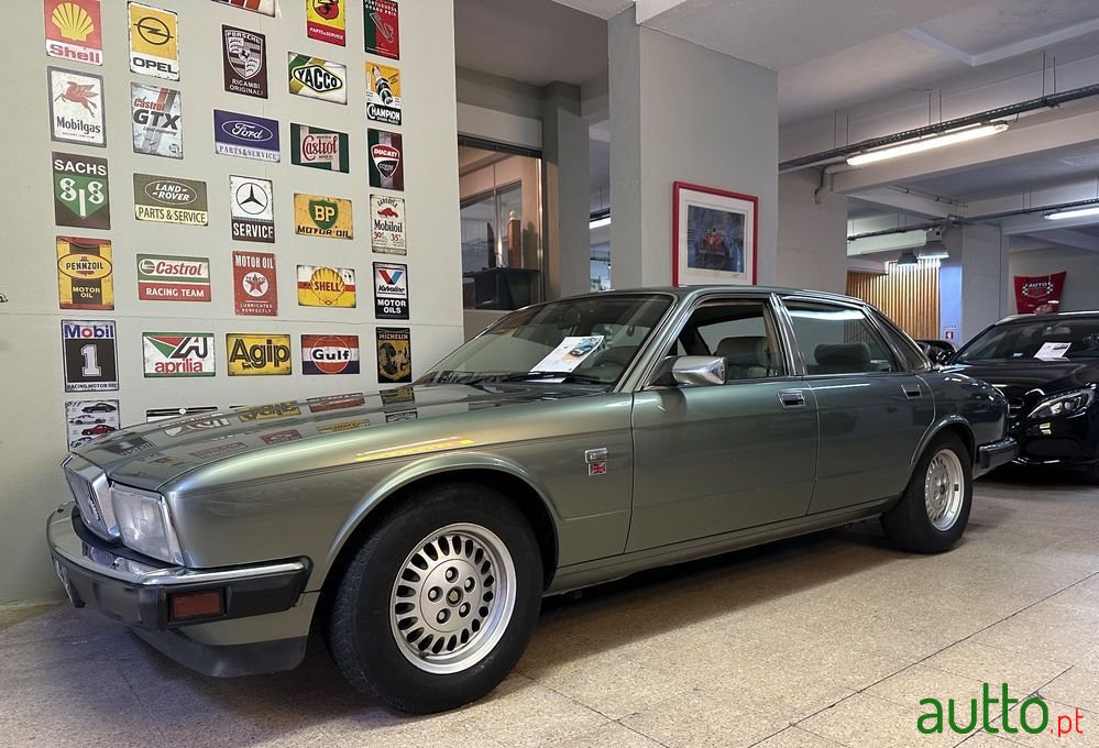 1990' Jaguar Sovereign 4.0 photo #4