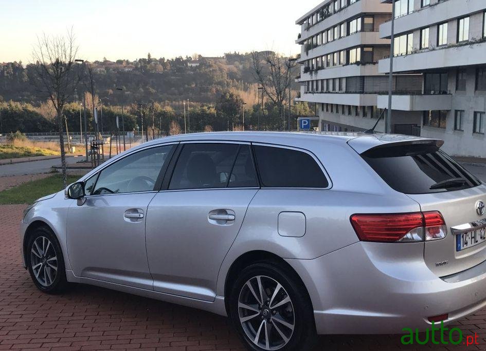 2009' Toyota Avensis 4D Sport+Gps photo #1