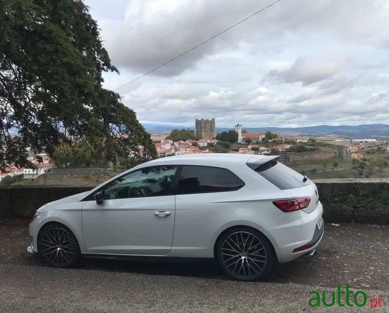 2016' SEAT Leon photo #5