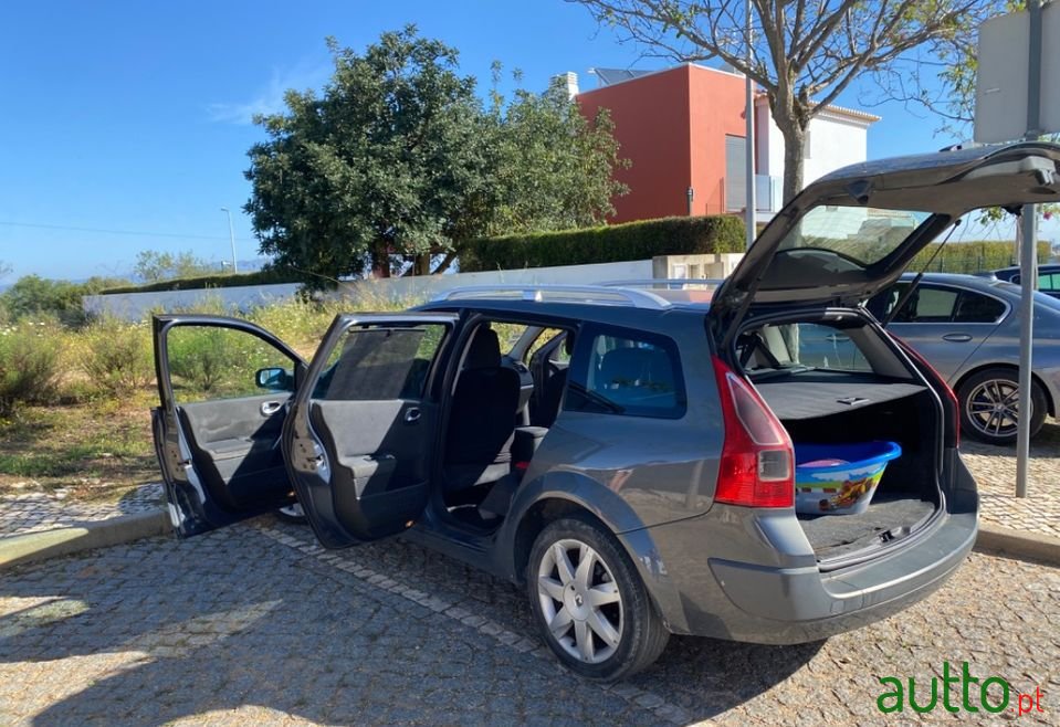 2006' Renault Megane Break photo #4