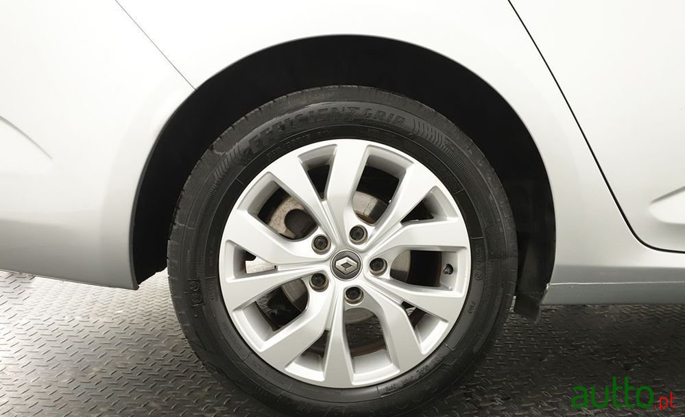 2020' Renault Mégane Sport Tourer photo #5