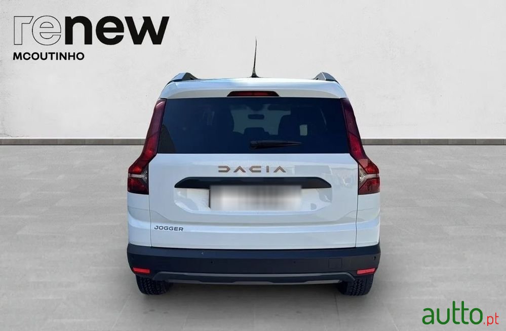 2023' Dacia Jogger photo #5