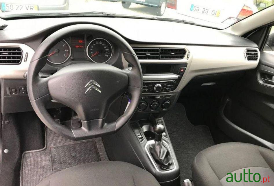 2013' Citroen C-Elysee 1.2 Vti Seduction photo #2