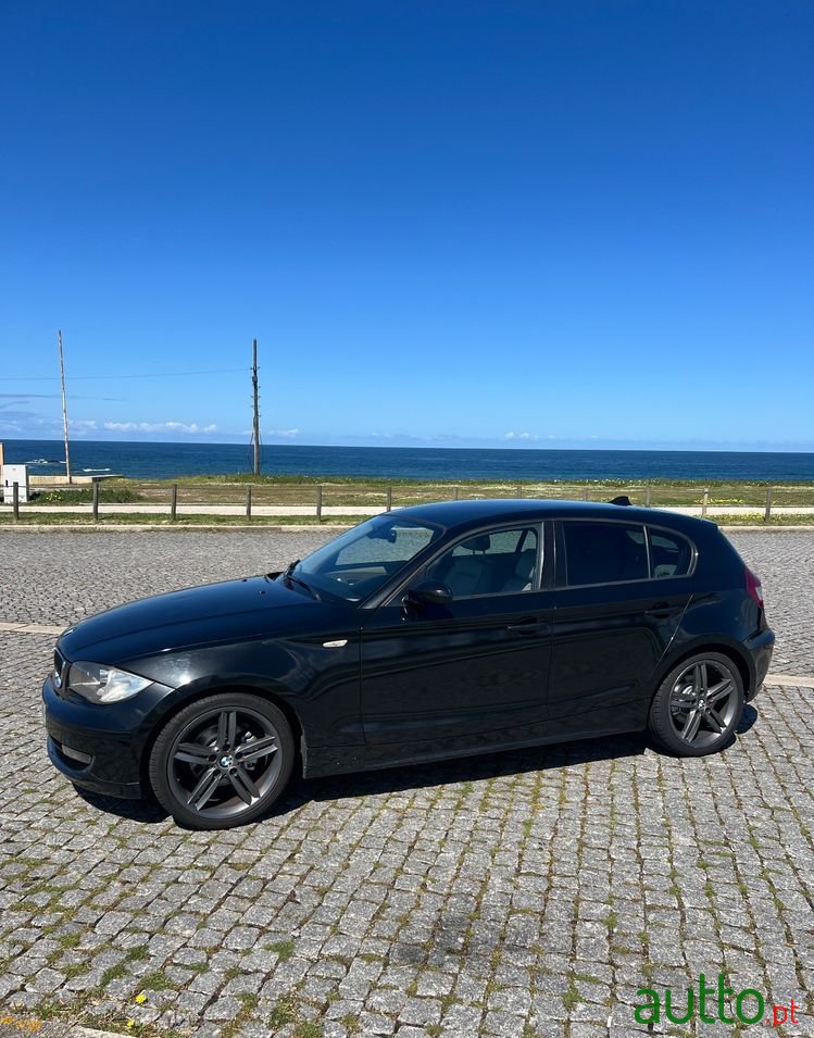 2006' BMW 118 D photo #2