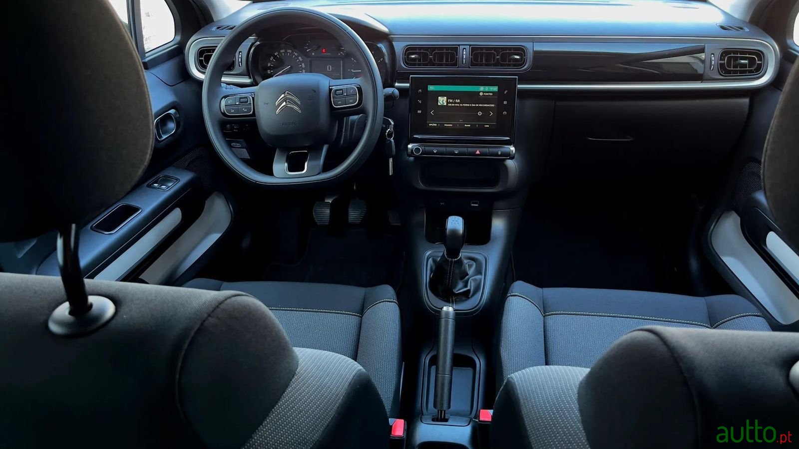2019' Citroen C3 photo #3