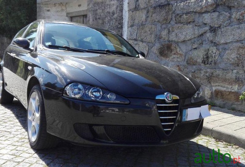 2005' Alfa Romeo 147 1.6 Ts photo #1