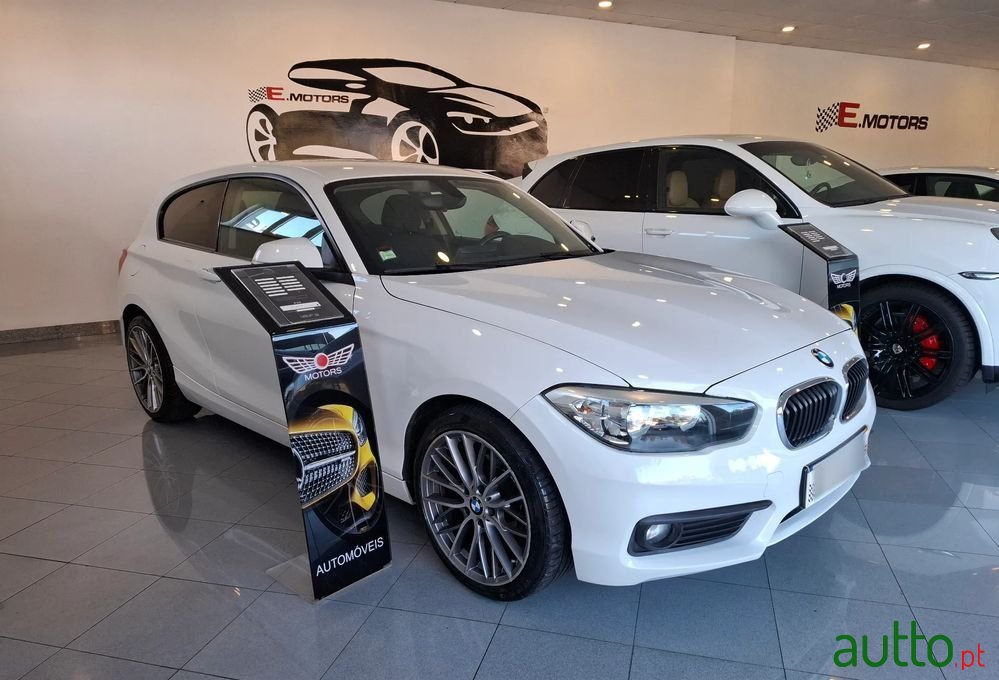 2015' BMW Série 1 D Advantage photo #1